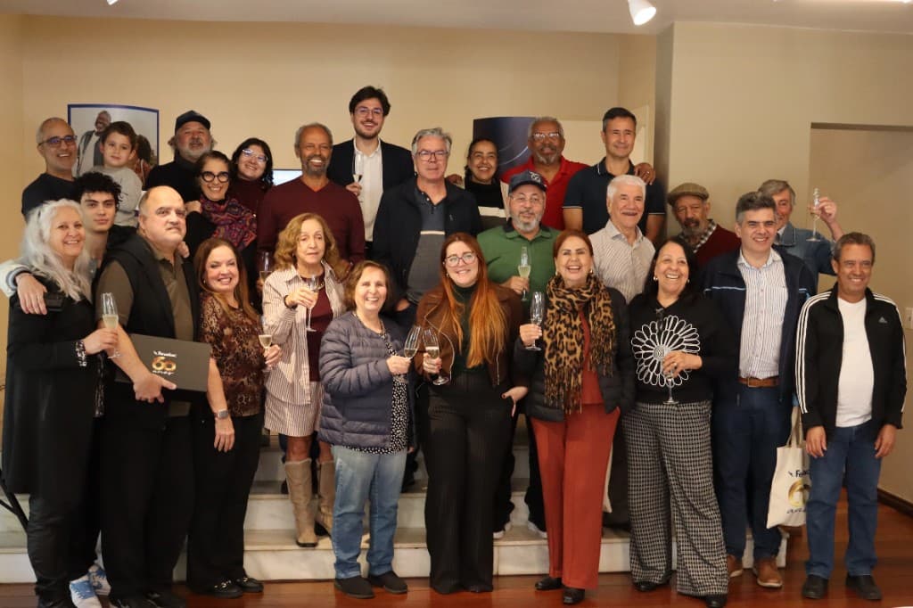 Foto coletiva da celebração dos 60 anos da Fenasbac em Belo Horizonte