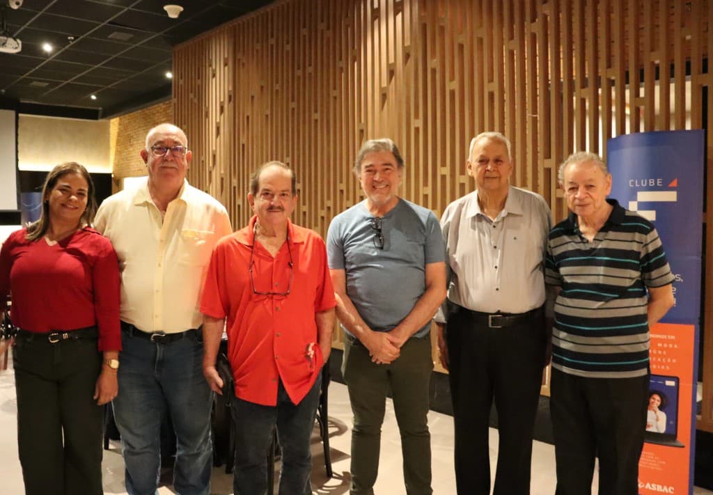 Representantes na celebração dos 60 anos da Fenasbac em Recife
