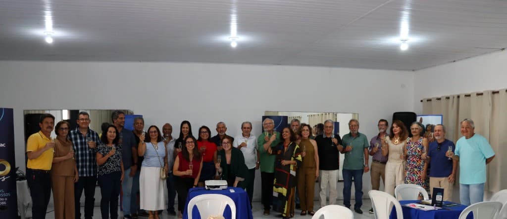 Grupo comemorando os 60 anos da Fenasbac em Salvador